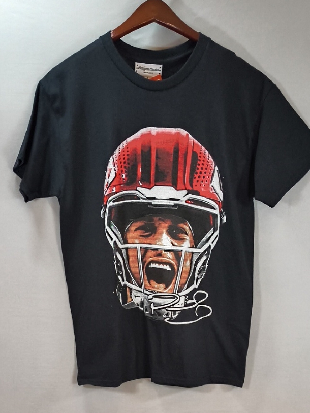 Headgear Classic Men's  Patrick Mahomes , Graphic Design Shirt , NWT Size L
